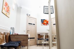 Стоматологическая клиника Зубр, с рейтингом 4.3 - находится по адресу Санкт-Петербург, Большая Зеленина, 16 лит А 