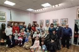 Арт-галерея Фирст, с рейтингом 5 - находится по адресу Московская область, Химки, микрорайон Фирсановка, Речная улица, 6 