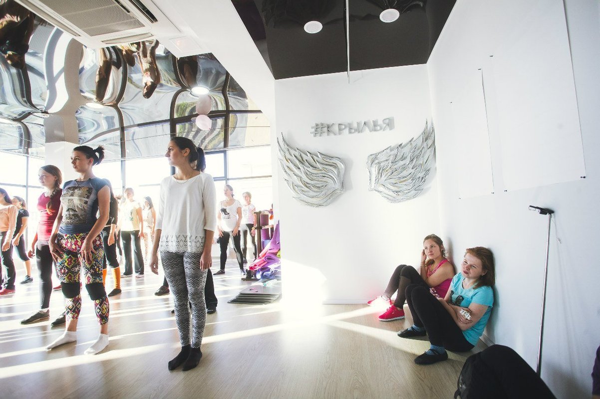 школа юлии федотовой рязань. здание студии emi. школа студия адрес. креативное пространство мастер класс. студия гимнастики.