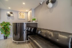 Стоматологическая клиника Дентс-в, с рейтингом 3.9 - находится по адресу Москва, Шмитовский проезд, 39 к1 