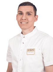 Имплантолог, стоматолог-хирург Андрей Евгеньевич Кривенцев