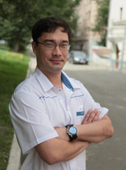 Имплантолог, стоматолог Тимур Ленарович Нуриев