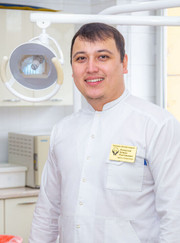 Стоматолог-ортопед, стоматолог-терапевт Олжас Рустамович Холкузов