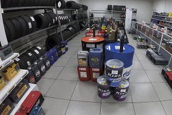 Шинный центр Tyre & Service, с рейтингом 2.3 - находится по адресу Алматы, Суюнбая проспект, 497Б 