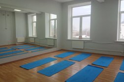 Студия йоги Крылья Совершенства, с рейтингом 3.5 - находится по адресу Москва, Малый Предтеченский переулок, 1/2 