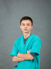 Ветеринарный врач-офтальмолог, ветеринарный врач-терапевт Вадим Юрьевич Макушев