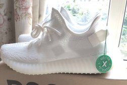 Интернет-магазин Yeezy-Boost.Moscow, с рейтингом 4.8 - находится по адресу Москва, Симоновская набережная, 1с24 