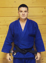 Тренер по боевым искусствам, тренер по боям без правил Станислав Владимирович Саволокин