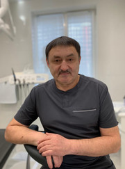 Имплантолог, стоматолог Шамиль Загитович Тагиров