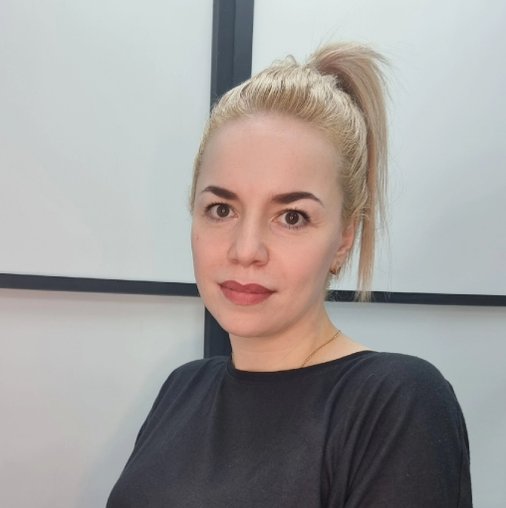 Елена Османова