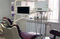 Стоматологическая клиника Зубздоров, с рейтингом 3.7 - находится по адресу Екатеринбург, Железнодорожный район, микрорайон Новая Сортировка, улица Пехотинцев, 21А 