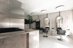 Студия красоты oz8, с рейтингом 4.6 - находится по адресу Санкт-Петербург, Озерной переулок, 8 