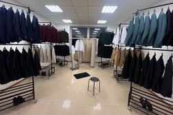 Салон проката мужских костюмов и смокингов Ross, с рейтингом 5 - находится по адресу Екатеринбург, проспект Ленина, 38а 