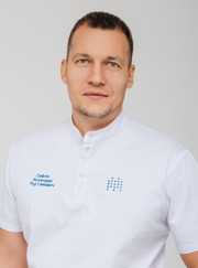 Имплантолог Искандер Рустэмович Сафин