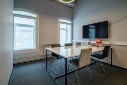 Центр коворкинга Wizzard digital, с рейтингом 4.9 - находится по адресу Москва, 1-я Тверская-Ямская улица, 27 