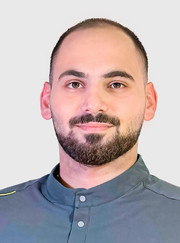 Стоматолог, стоматолог-ортопед Максим Торникович Шамоян