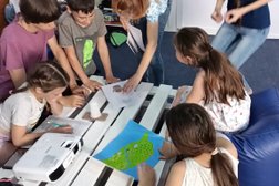 Центр раннего развития детей PARTYUM, с рейтингом 5 - находится по адресу Караганда, микрорайон Степной-4, 30 