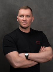 Пародонтолог, имплантолог Александр Дмитриевич Сериков