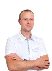 Стоматолог-хирург, имплантолог Александр Дмитриевич Звонкович