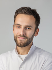 Стоматолог-хирург, имплантолог Давид Вагифович Атаян