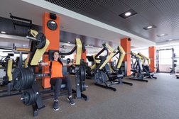 Фитнес-клуб Gymhall, с рейтингом 3.8 - находится по адресу Екатеринбург, Начдива Онуфриева, 70а 