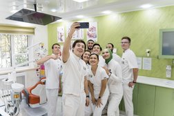 Стоматологическая клиника Dobro Dent, с рейтингом 4.3 - находится по адресу Алматы, Толе би, 221 