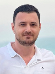 Имплантолог, стоматолог Тигран Самвелович Гюльбекян