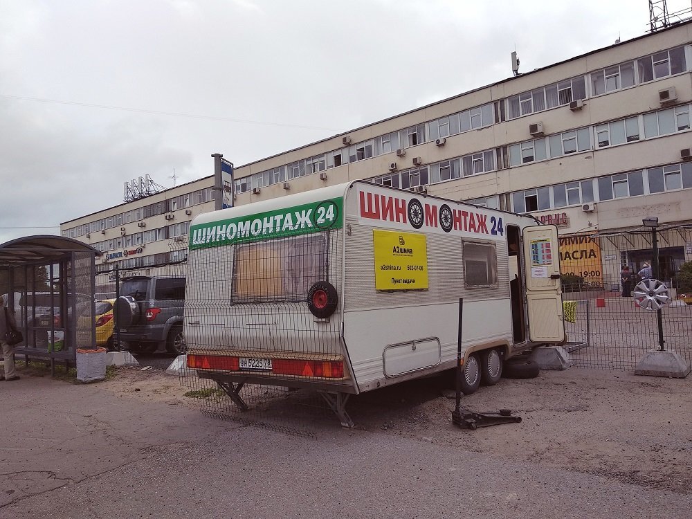Киа на ириновском 10
