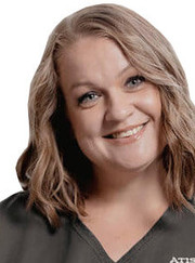 Имплантолог, стоматолог-хирург Людмила Юрьевна Малышева