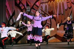 Творческий центр Визит, с рейтингом 2.7 - находится по адресу Великий Новгород, улица Зелинского, 30 