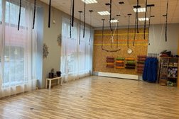 Йога-центр PARINAMA, с рейтингом 4.1 - находится по адресу Санкт-Петербург, Дибуновская улица, 37 