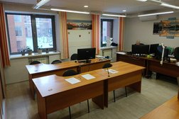 Учебный центр Профессиональный вектор, с рейтингом 5 - находится по адресу Красноярск, улица Толстого, 17 