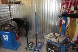 Шинхран38, с рейтингом 4 - находится по адресу Иркутск, улица Безбокова, 38а/1а 