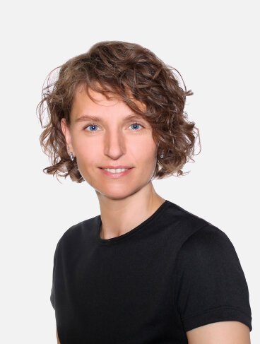 Евгения Лещанова