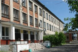 Уральский техникум Рифей, с рейтингом 3.4 - находится по адресу Екатеринбург, Корейский переулок, 6 