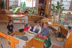 Частный детский сад Лукошко, с рейтингом 5 - находится по адресу Московская область, Ленинский городской округ, деревня Калиновка, ДНП Факел-2, улица Свободная 12 