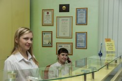 Семейная клиника Жемчужина, с рейтингом 3.3 - находится по адресу Челябинск, Доватора, 10а 