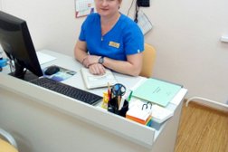Клиническая больница скорой медицинской помощи хирургический корпус, с рейтингом 2.8 - находится по адресу Смоленск, улица Тенишевой, 9 к6 