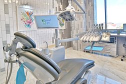 Семейная стоматология Dental SPA, с рейтингом 4.9 - находится по адресу Сочи, микрорайон Адлер, Старонасыпная улица, 22 