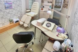 Салон красоты Caramelle, с рейтингом 3 - находится по адресу Киров, Нововятский район, 610000, Советская улица, 48А 