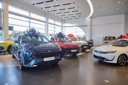 Автосалон КАР СИТИ BESTUNE, с рейтингом 4.8 - находится по адресу Краснодар, улица имени Дзержинского, 231Г 