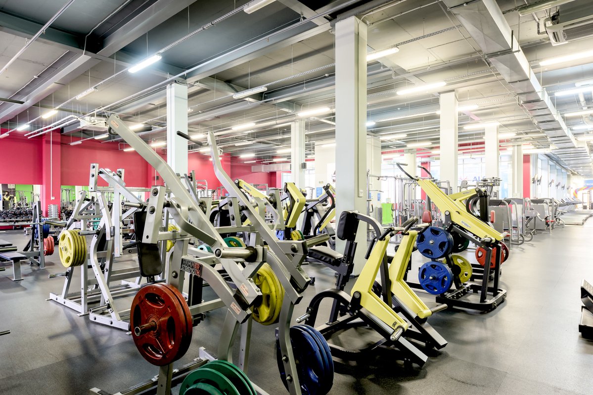 Кудрово спорт. Алекс фитнес Кудрово. Алекс фитнес Кудрово бассейн. Ленинградская 1 Алекс фитнес. Алекс фитнес Кудрово зал сайкла.