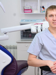 Имплантолог, пародонтолог Ранис Рифгатович Сайфуллин