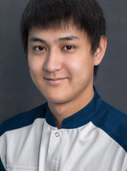 Имплантолог, стоматолог-хирург Лев Сюньевич Ни