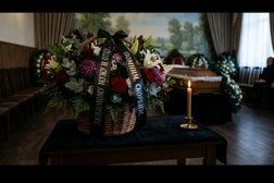 Салон ритуальных услуг ВМК, с рейтингом 4.6 - находится по адресу Владимирская область, Ковров, улица Космонавтов, 1а 