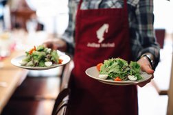 Кафе Сад, с рейтингом 4.6 - находится по адресу Тольятти, Юбилейная улица, 29 