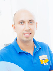 Имплантолог, стоматолог Руслан Рустамович Тумашев