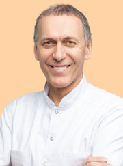 Имплантолог, стоматолог-хирург Сергей Николаевич Колмогоров