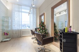 Клиника красоты Ambra, с рейтингом 3.9 - находится по адресу Екатеринбург, улица Малышева, 1 