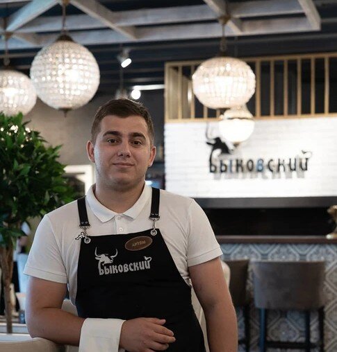 Артём Зейналов